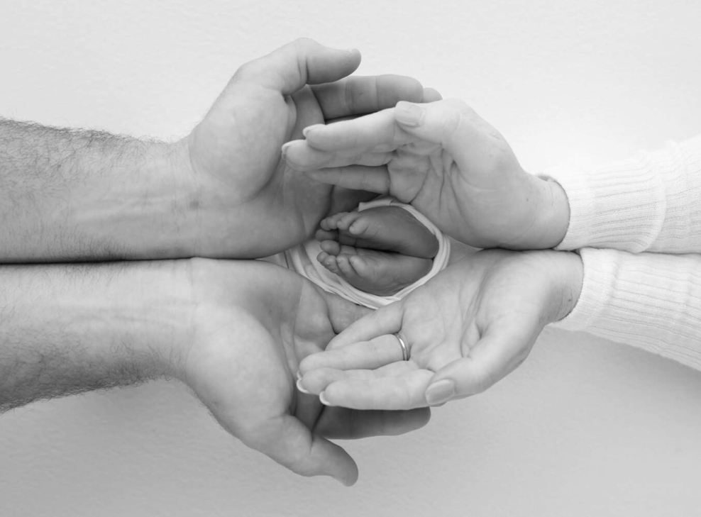 children39s-leg-hands-mother-fat